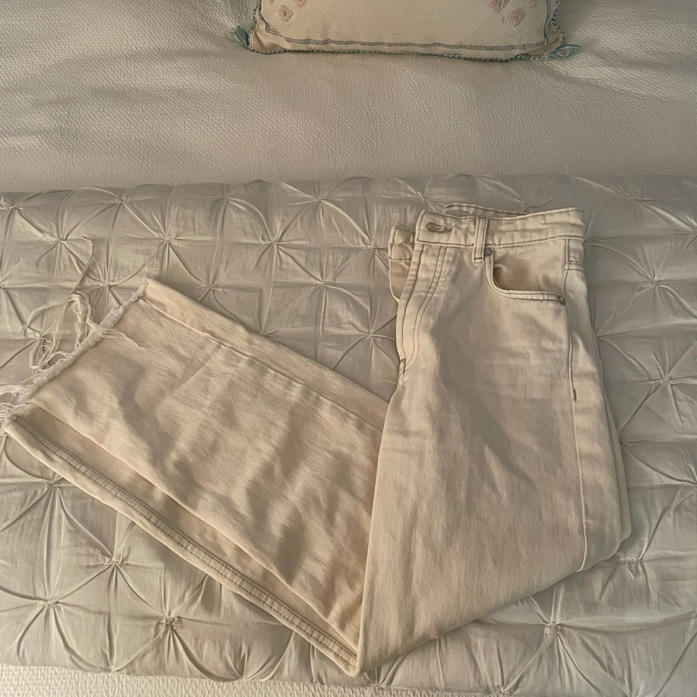 COPY - Zara Ecru High rise jeans